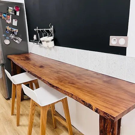 Des Z'as 公寓 内拉克